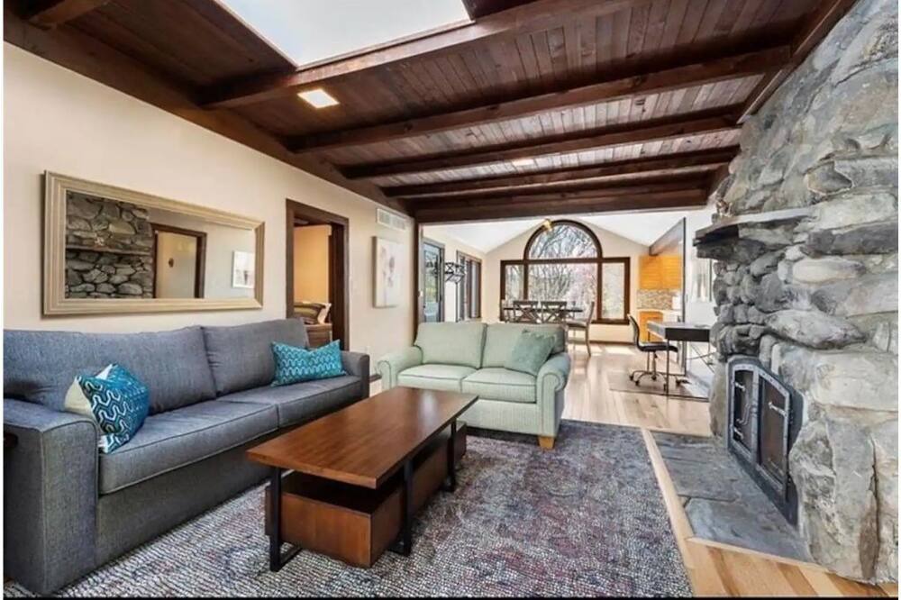 Photo of Bedroom in Mount Pocono