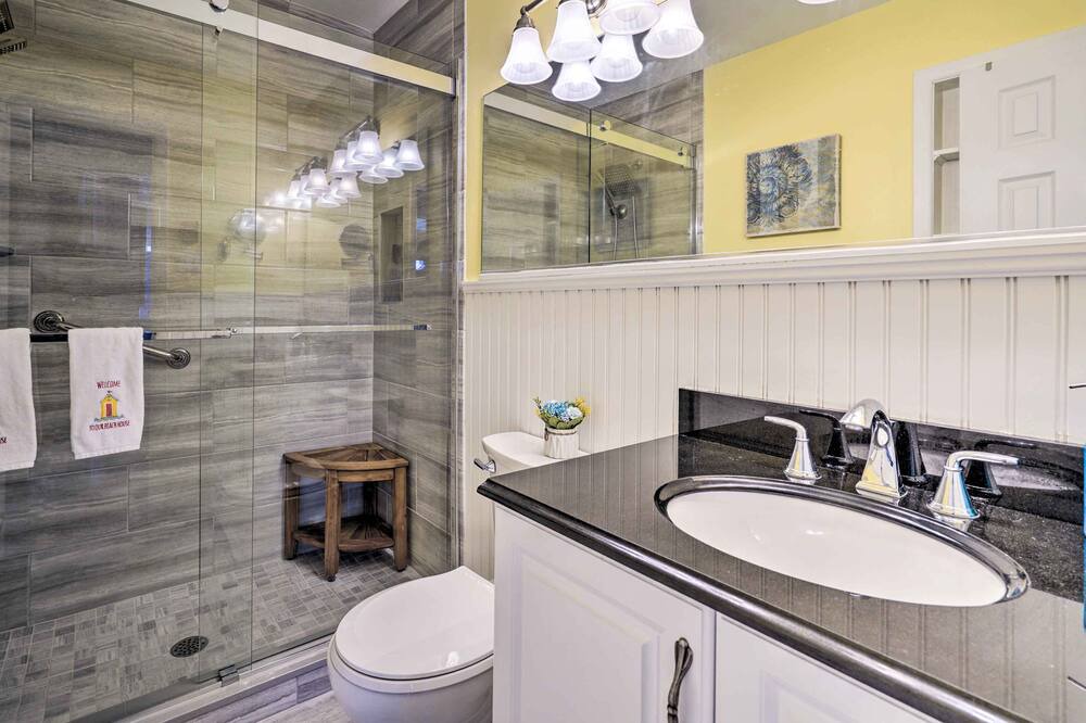Photo of Bathroom in Village Green