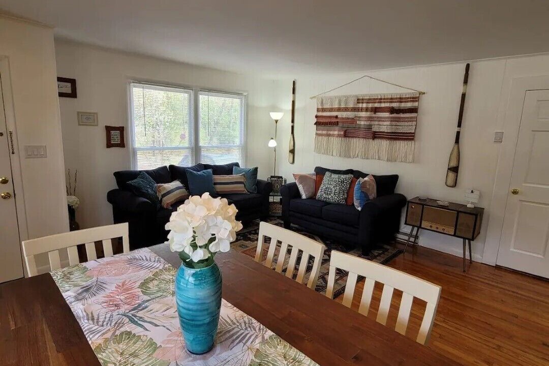Photo of Livingroom in White Lake
