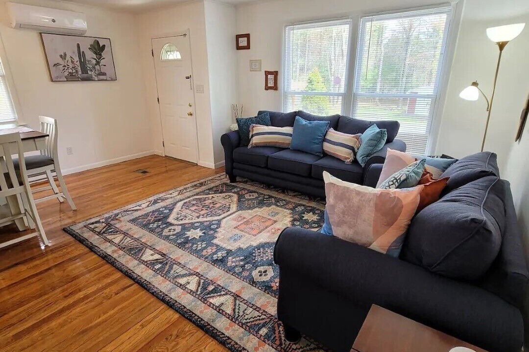 Photo of Livingroom in White Lake