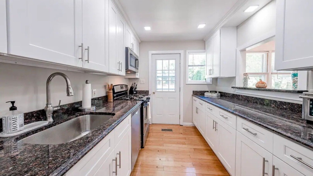 Photo of Kitchen in White Lake