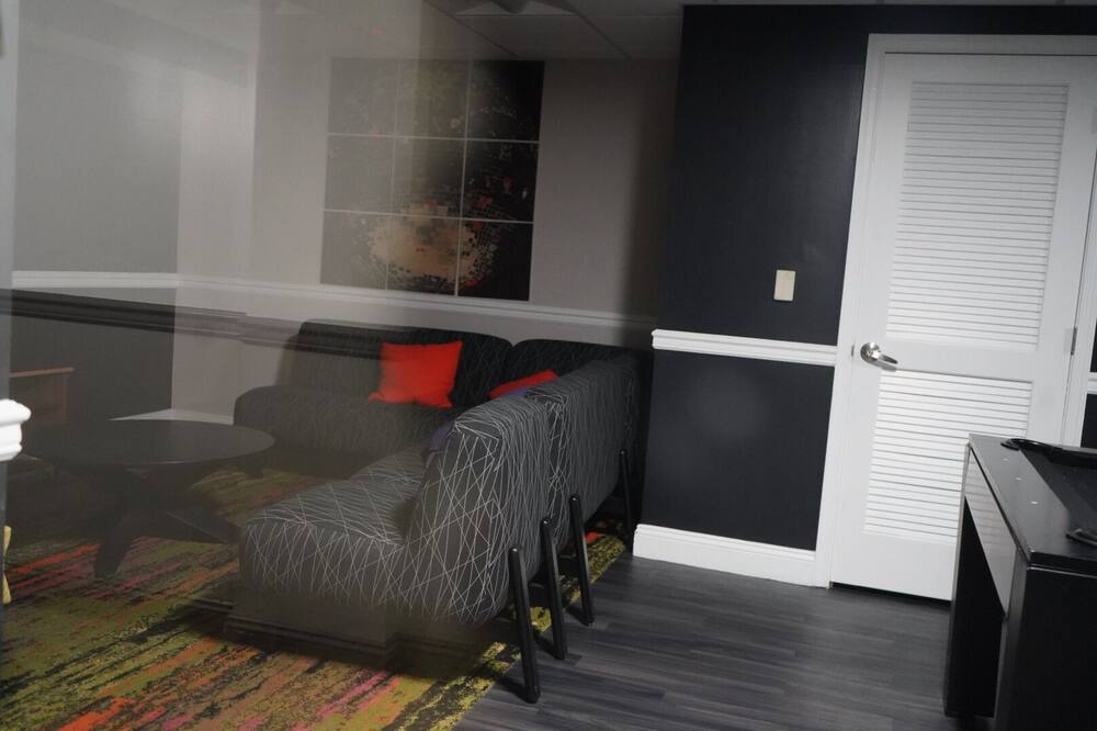 Photo of Livingroom in Cherry Hill