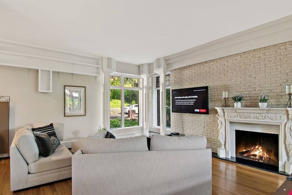 Photo of Livingroom in Ossining