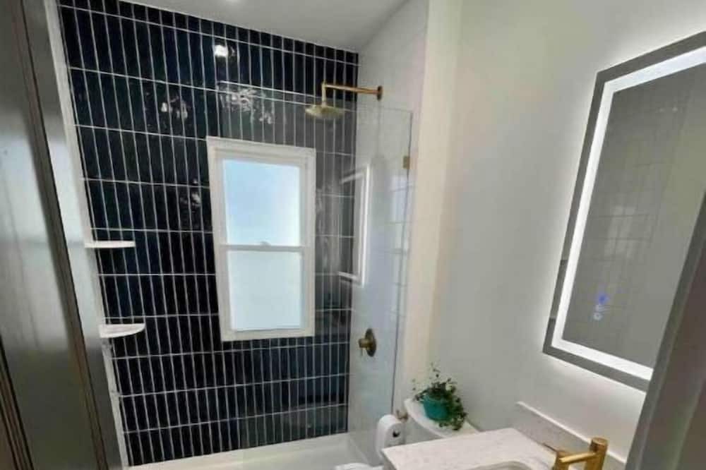 Photo of Bathroom in Kamm's Corners