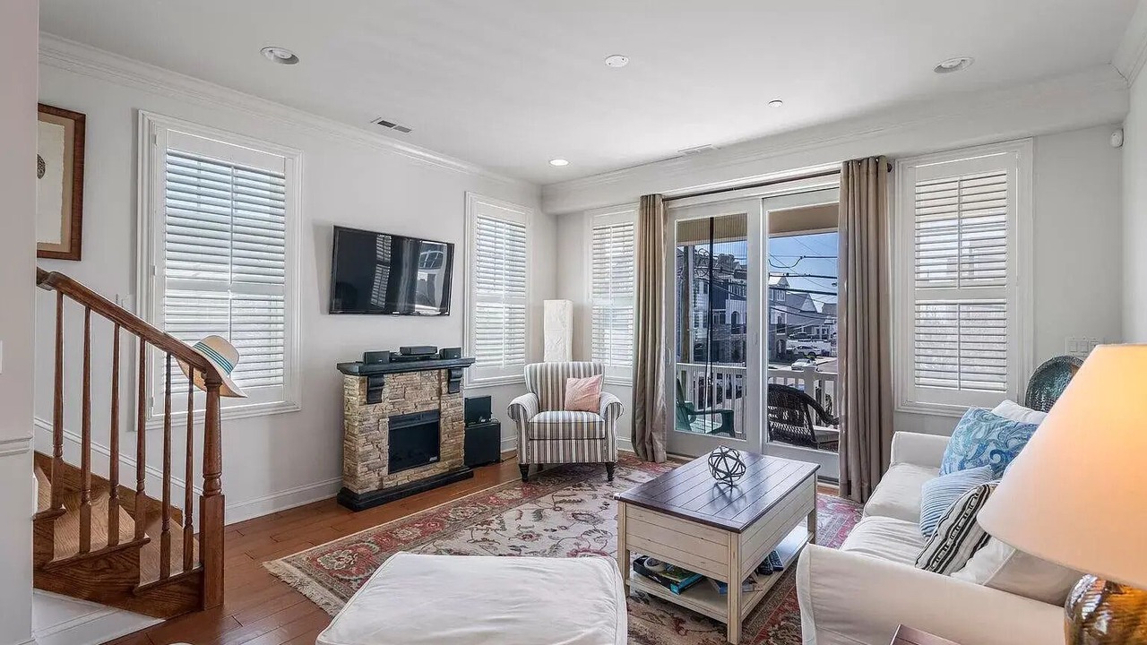 Photo of Livingroom in Fort Monmouth