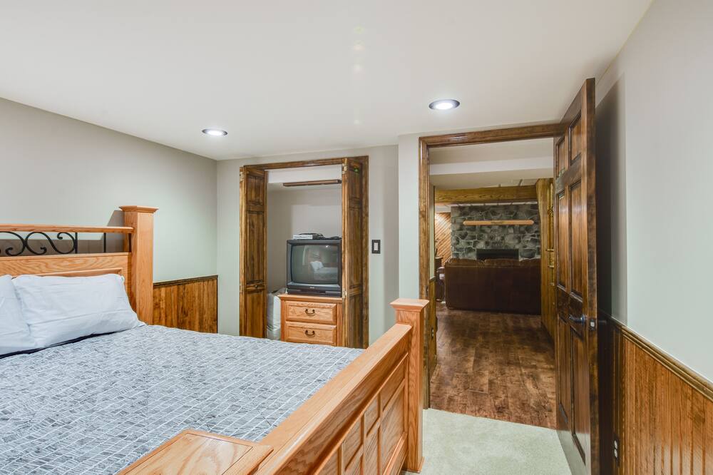 Photo of Bedroom in Reedsville
