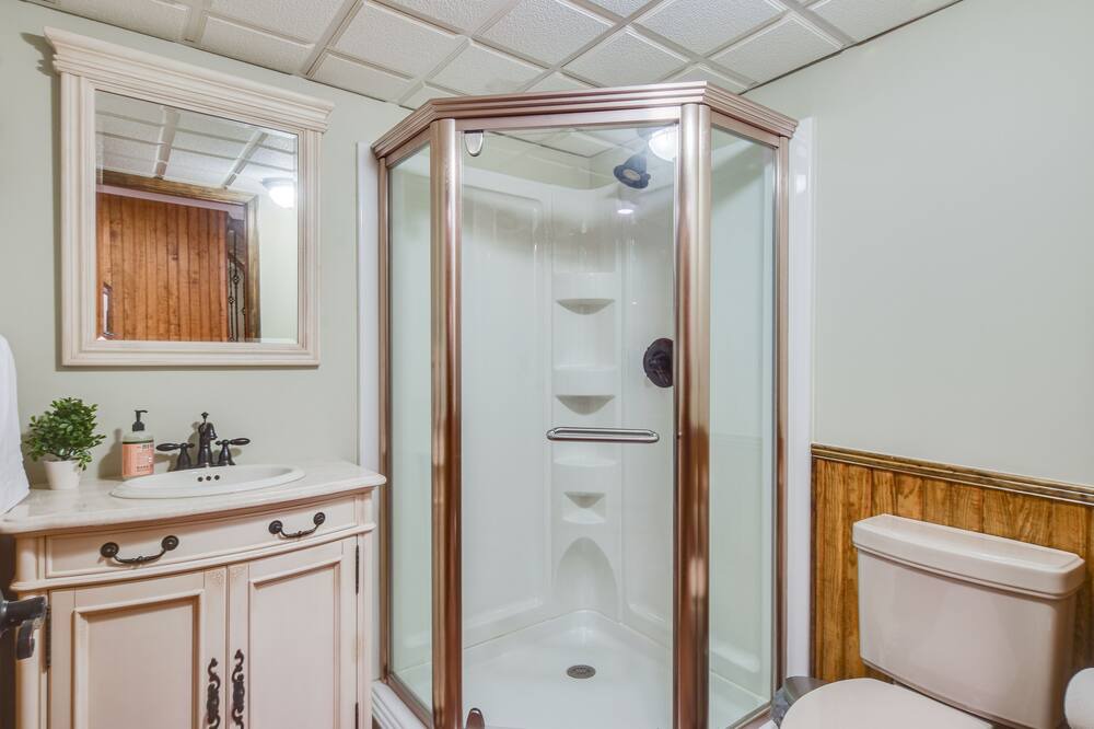 Photo of Bathroom in Reedsville