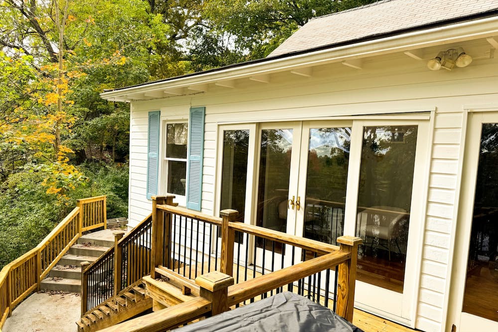 Photo of Outdoor in Lake Peekskill