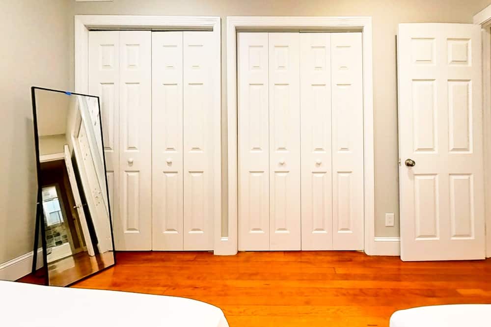 Photo of Bedroom in Lake Peekskill