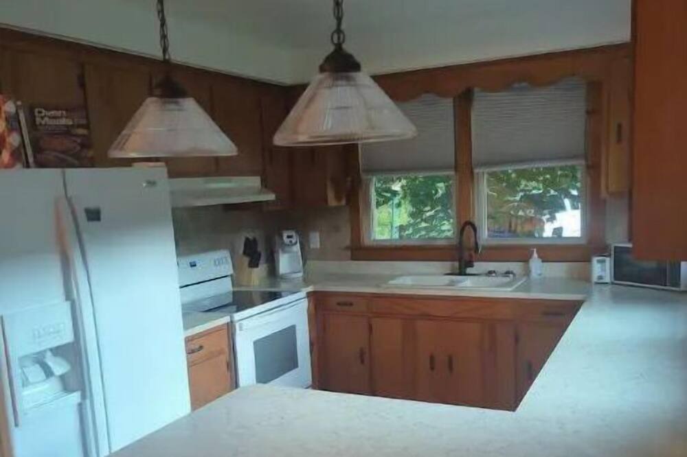 Photo of Kitchen in Saxton