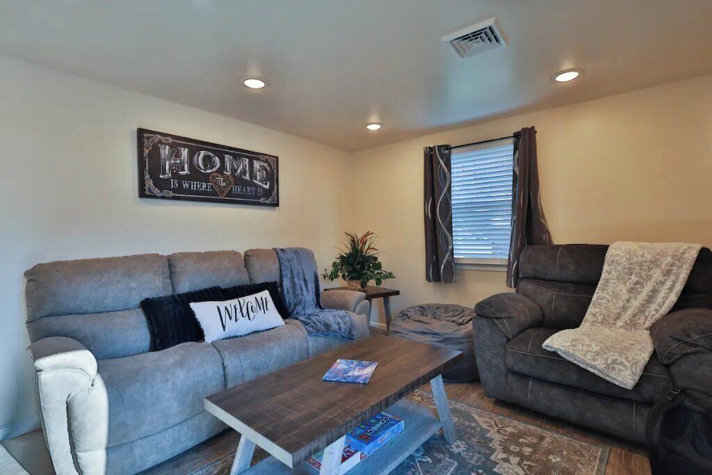 Photo of Livingroom in Bethel