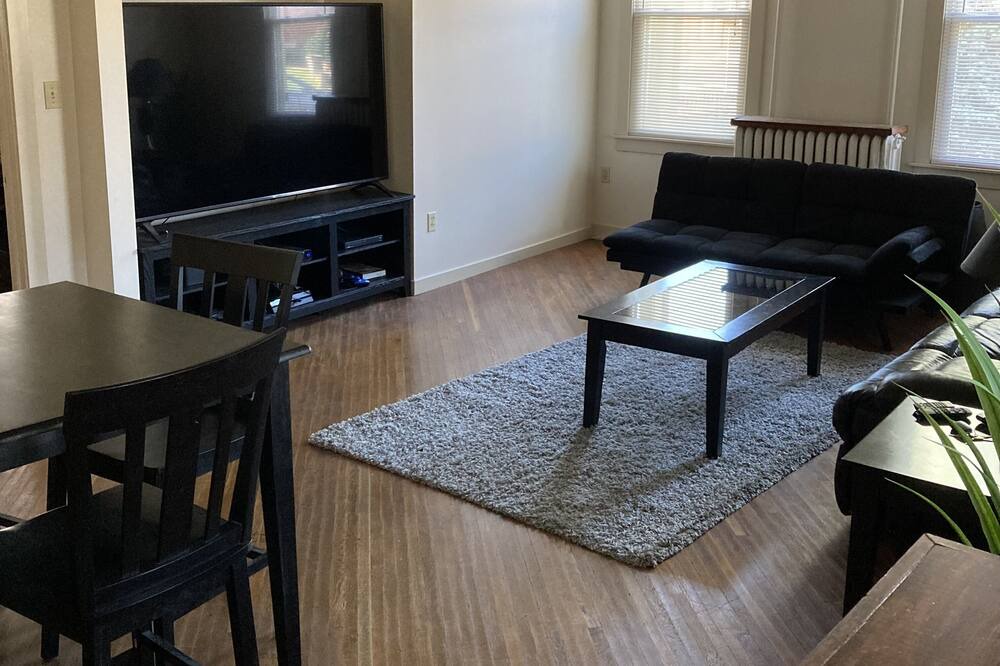 Photo of Livingroom in Mount Joy