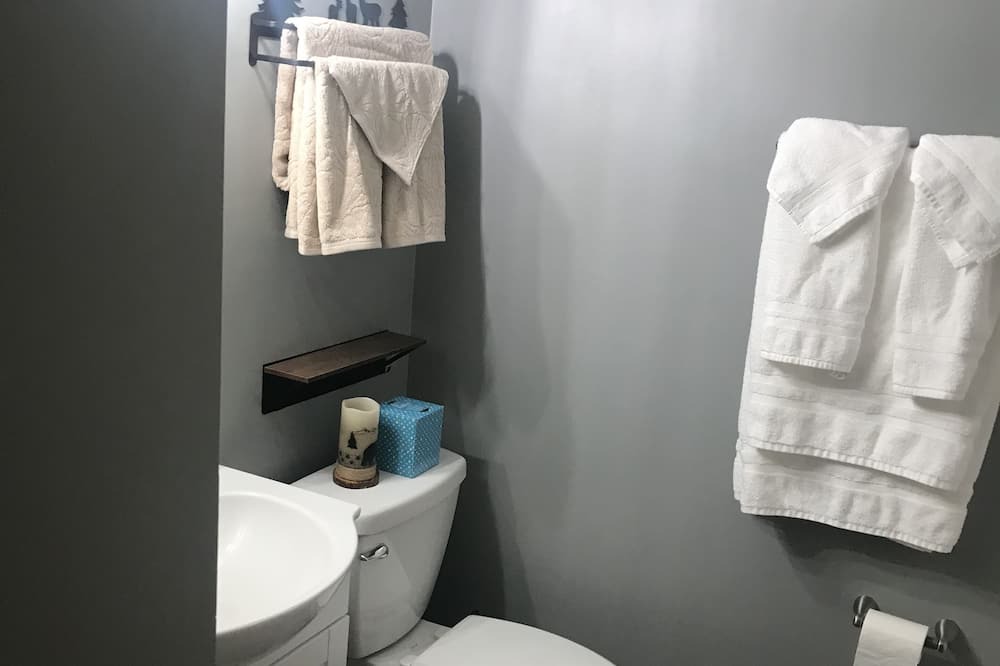 Photo of Bathroom in Meadville
