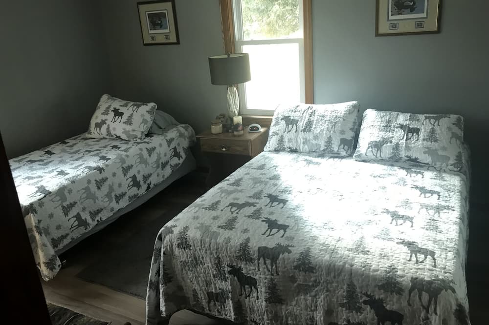 Photo of Bedroom in Meadville
