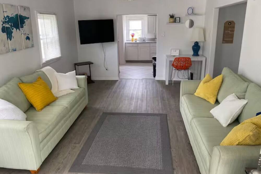 Photo of Livingroom in Green Creek
