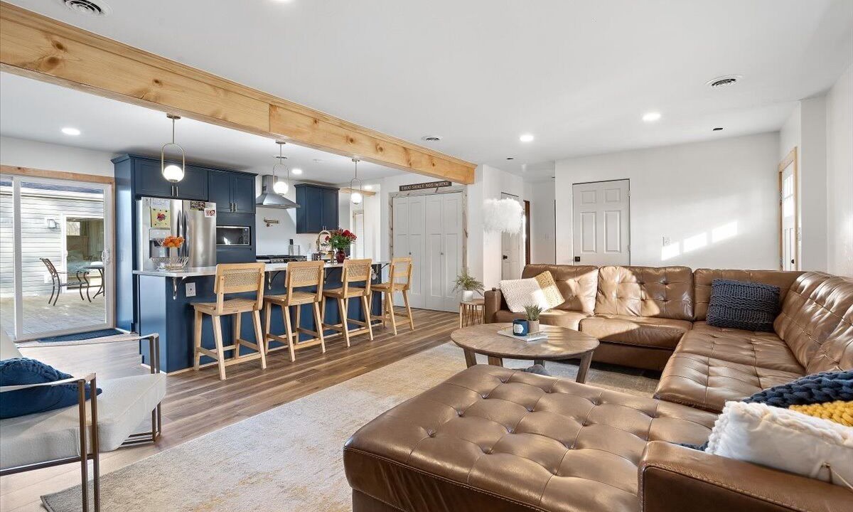 Photo of Livingroom in Bakerstown