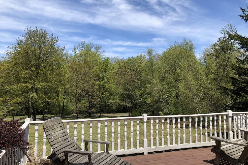 Photo of Outdoor in Reeders