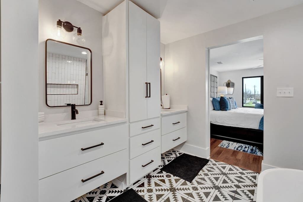 Photo of Bathroom in New Pathways