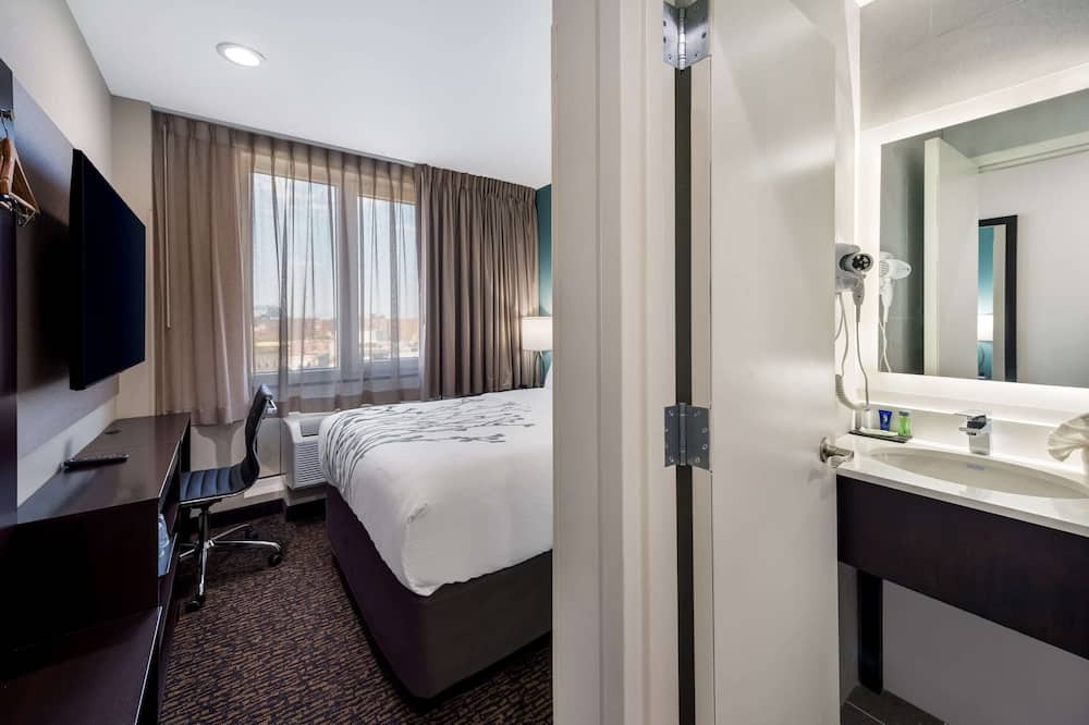Photo of Bedroom in Sheepshead Bay