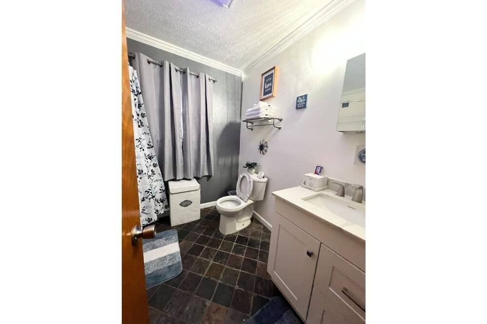 Photo of Bathroom in Lanark