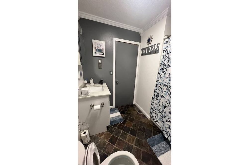 Photo of Bathroom in Lanark