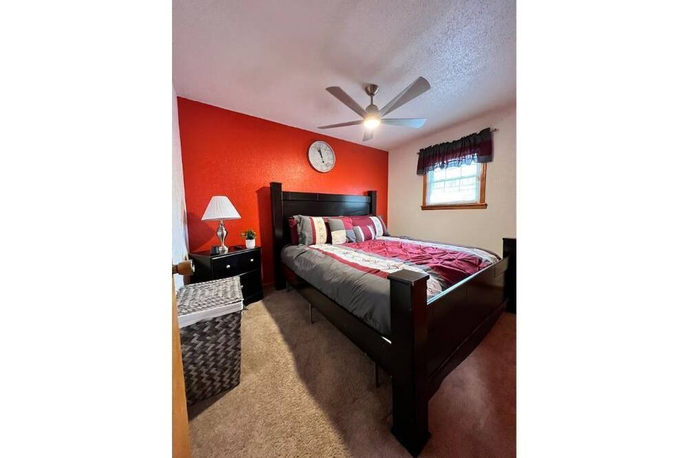 Photo of Bedroom in Lanark