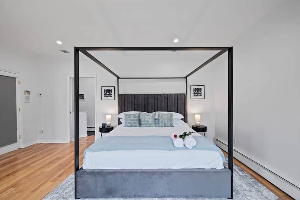 Photo of Bedroom in Greenwood Lake