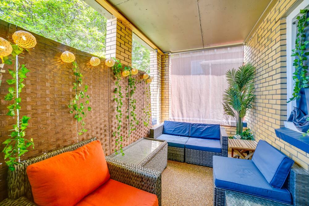 Photo of Patio Balcony in Marshall-Shadeland