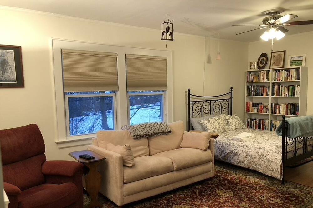 Photo of Livingroom in Upper Montclair