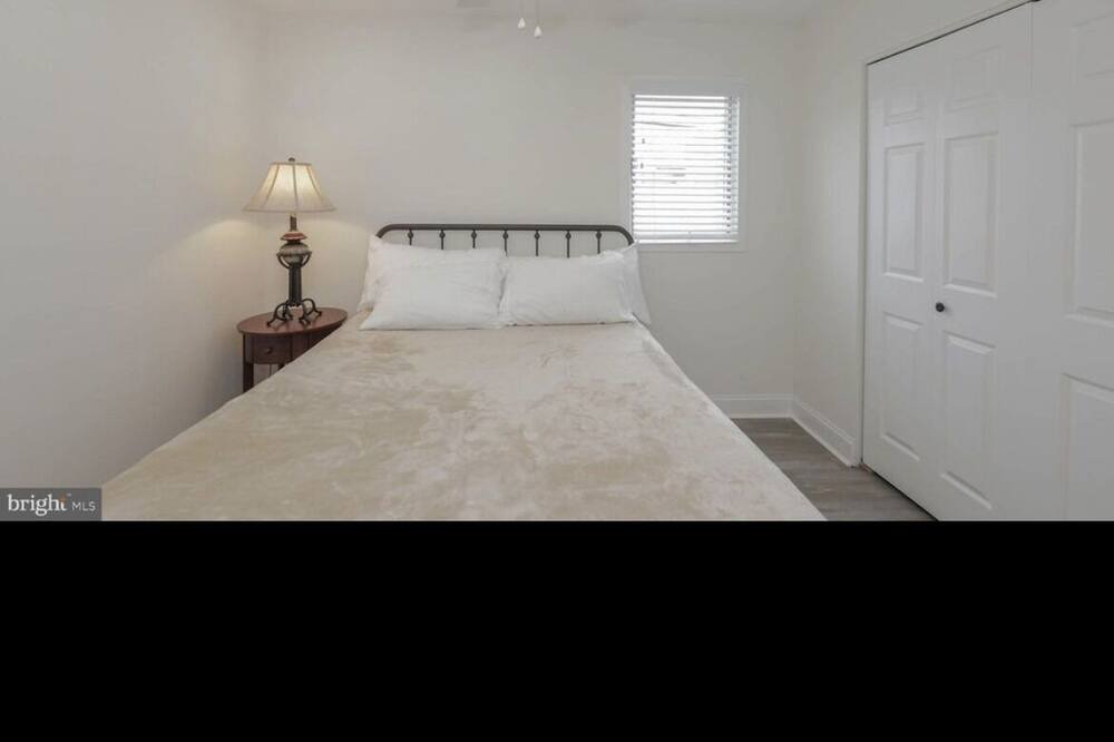 Photo of Bedroom in Margate City
