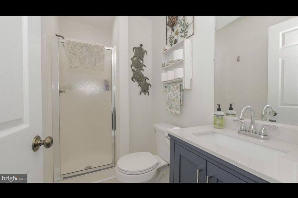 Photo of Bathroom in Margate City