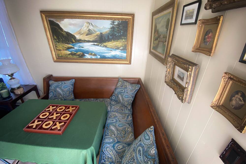 Photo of Bedroom in Tillson