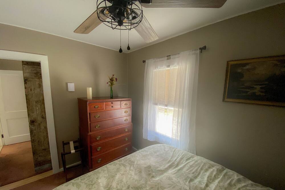 Photo of Bedroom in Tillson