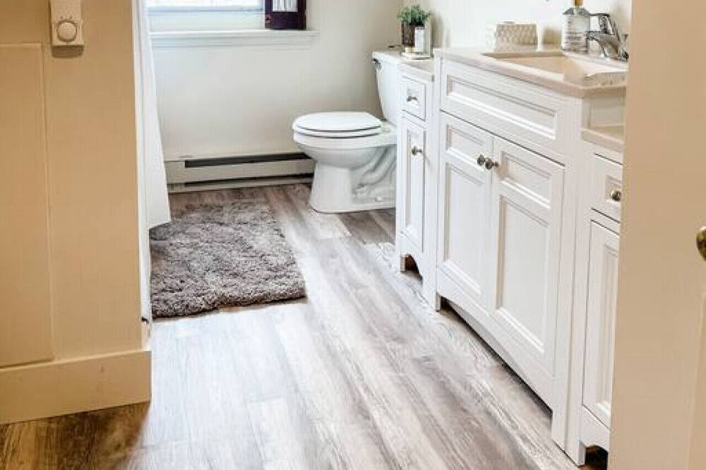 Photo of Bathroom in Gap