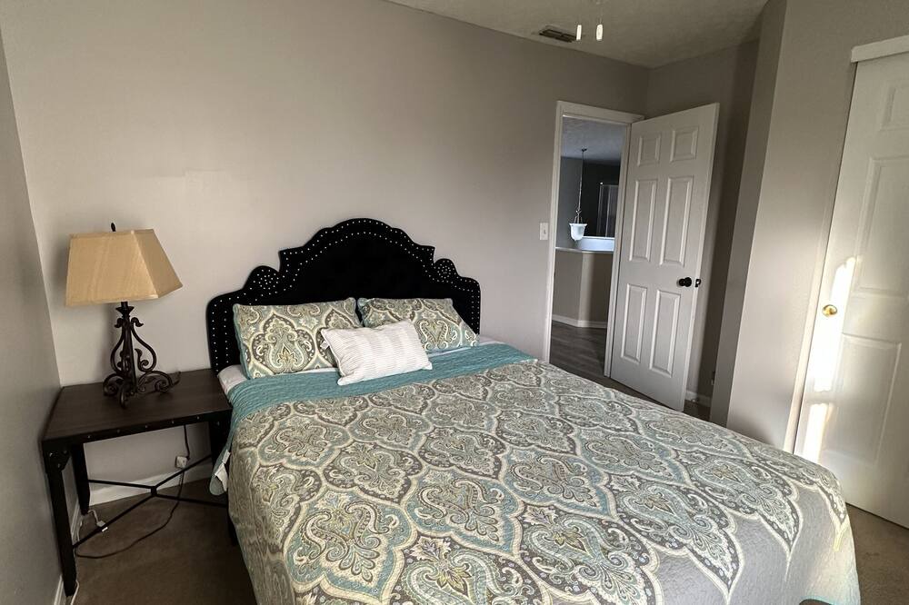 Photo of Bedroom in Huber Heights
