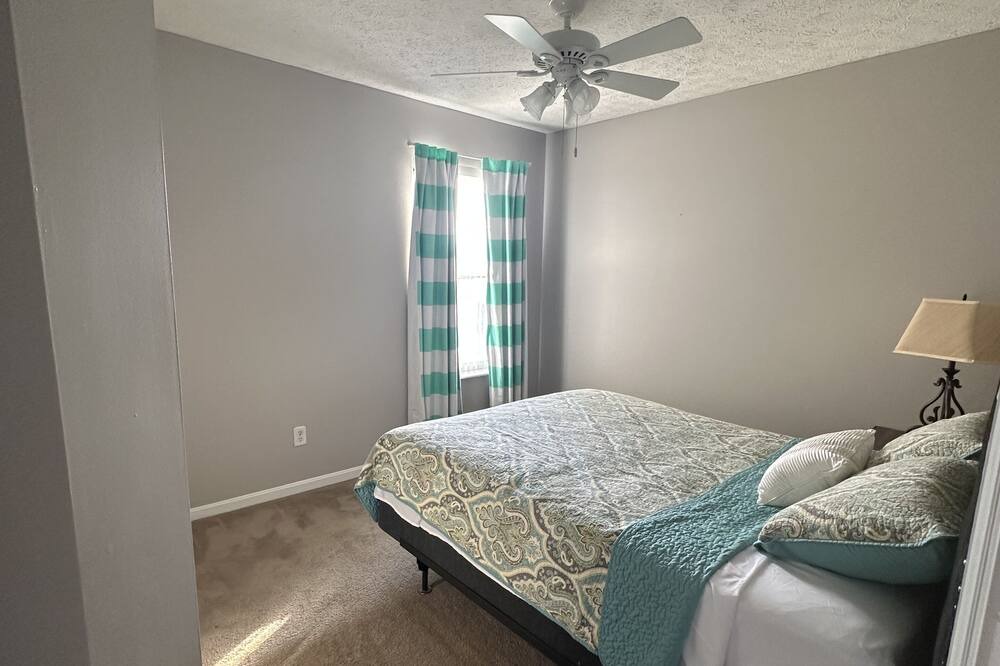 Photo of Bedroom in Huber Heights