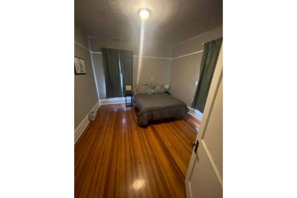 Photo of Bedroom in Charleston