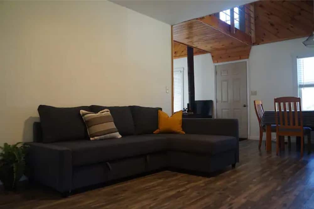 Photo of Bedroom in Harman
