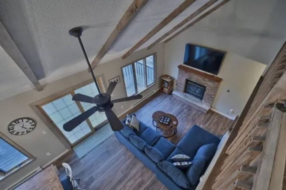 Photo of Livingroom in Rowland