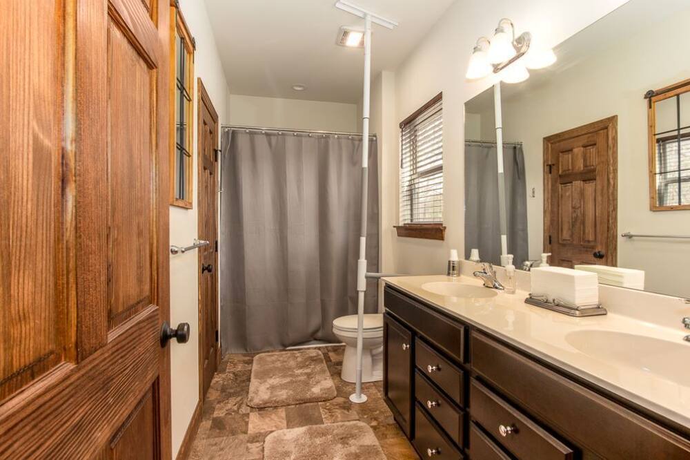 Photo of Bathroom in State College