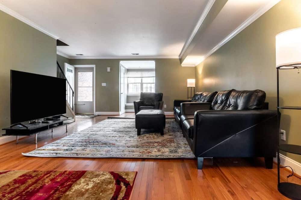 Photo of Livingroom in Malvern