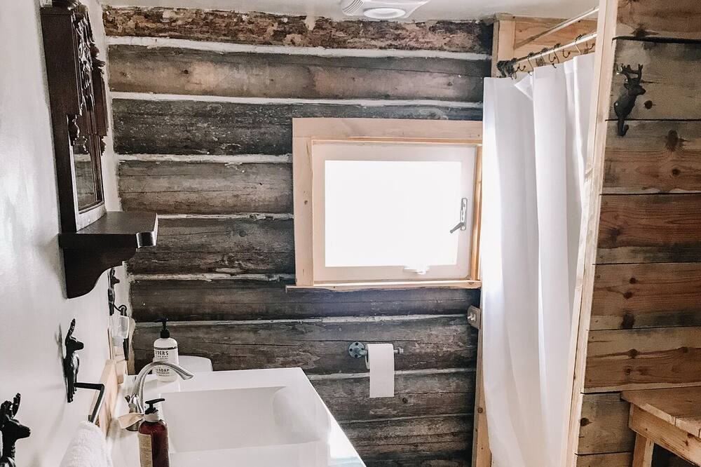 Photo of Bathroom in Kennerdell