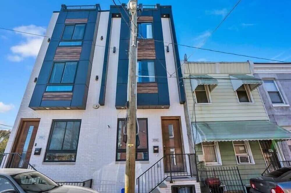 Photo of Outdoor in South Philadelphia