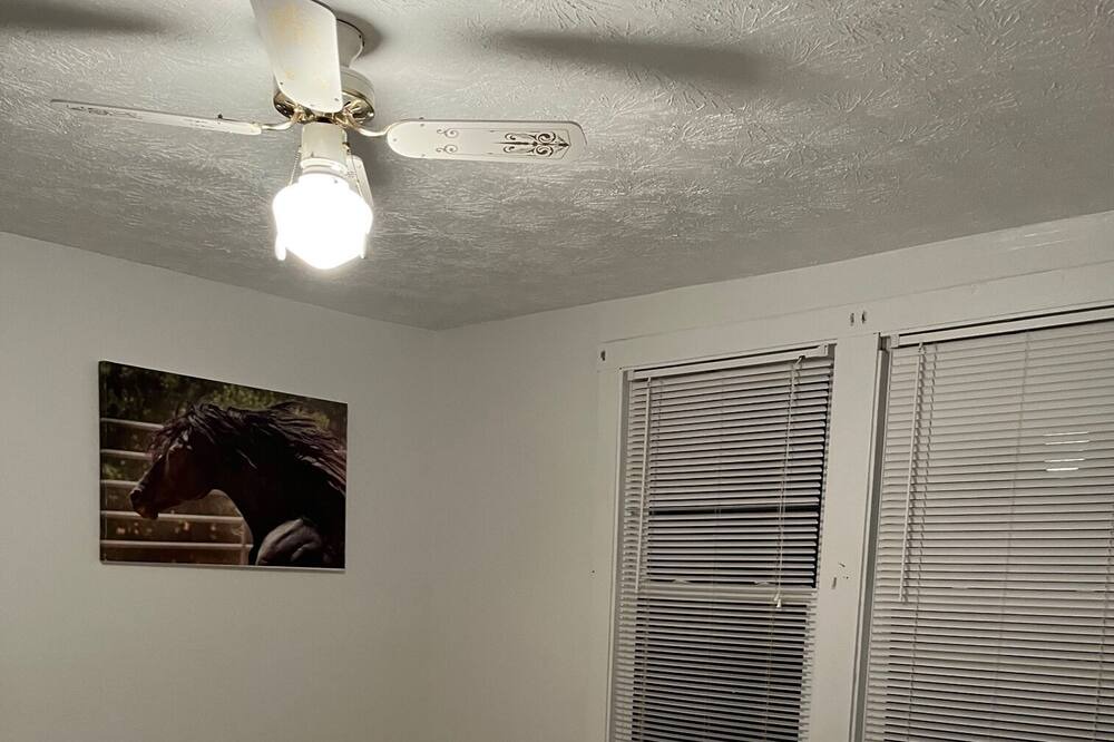 Photo of Bedroom in Berea