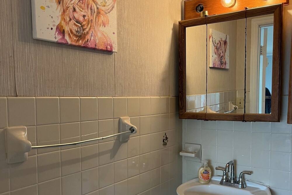 Photo of Bathroom in Berea