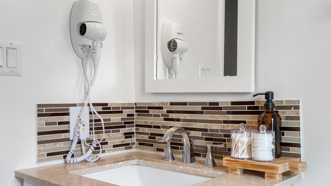 Photo of Kitchen in White Oak