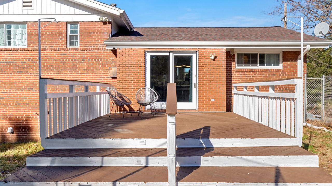 Photo of Outdoor in White Oak