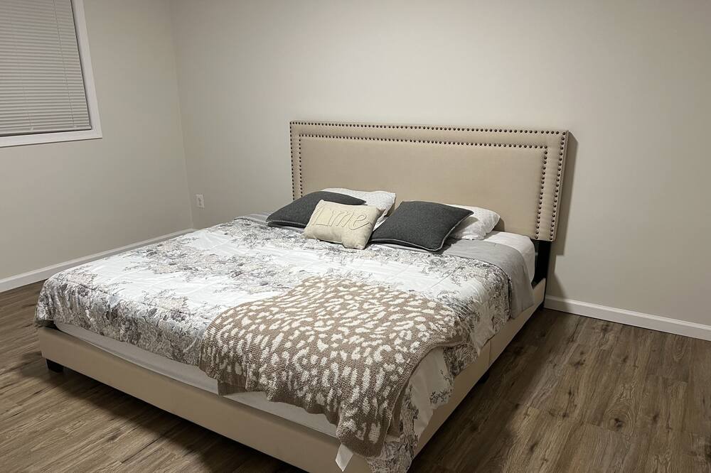 Photo of Bedroom in Northeast Philadelphia