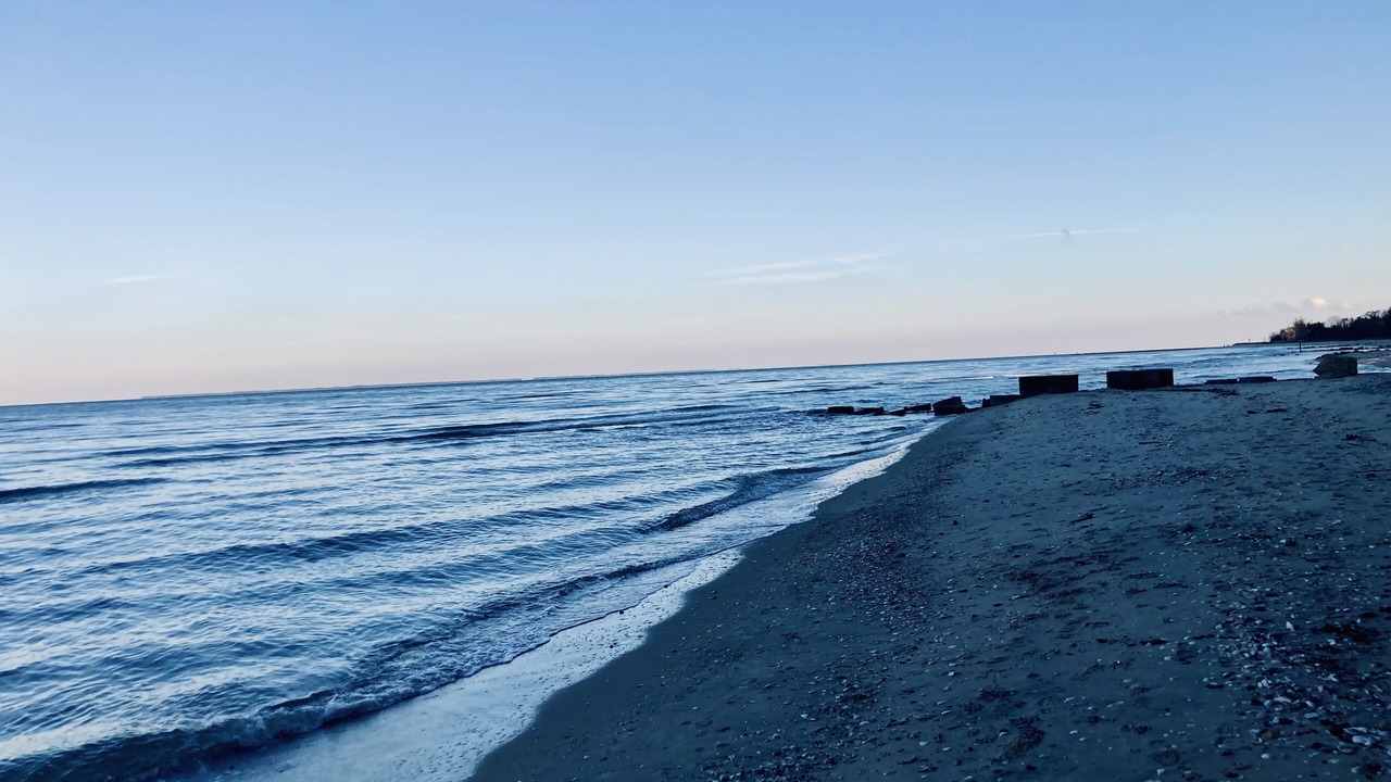 Photo of Others in Calvert Beach-Long Beach