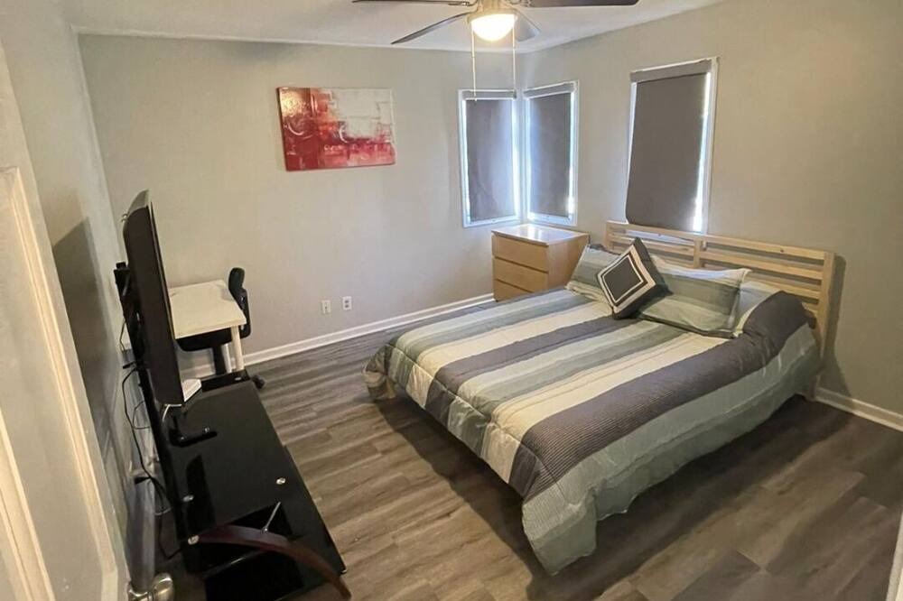Photo of Bedroom in Clifton